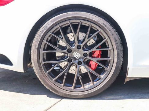 Used 2017 Porsche 911 Carrera S RWD image 8