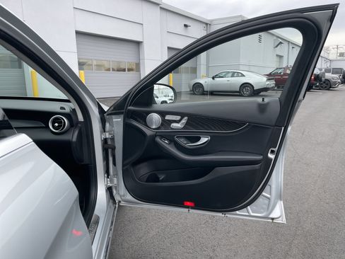 Used 2016 Mercedes-Benz C 300 4MATIC Sedan image 9