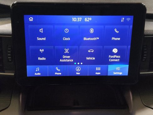 Used 2021 Ford Explorer XLT w/ Equipment Group 202A RWD image 25