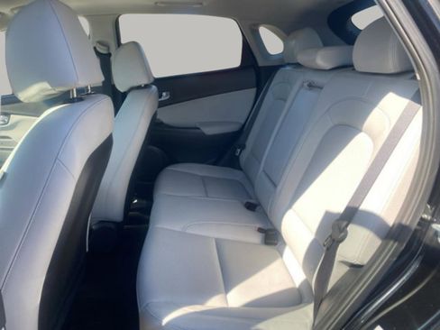 Used 2022 Hyundai Kona Limited image 31