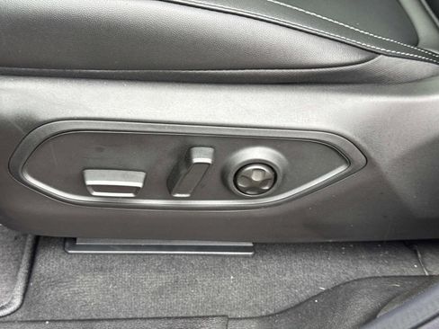 New 2025 Jeep Grand Cherokee L Limited image 25