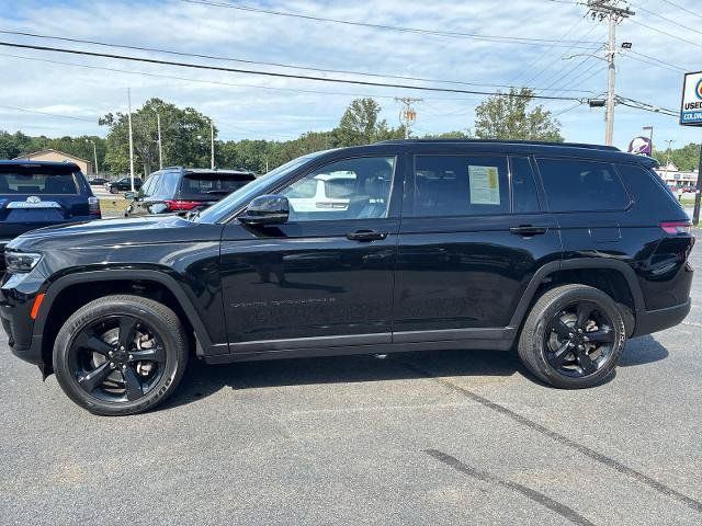 Used 2023 Jeep Grand Cherokee L Laredo AWD/4WD image 10
