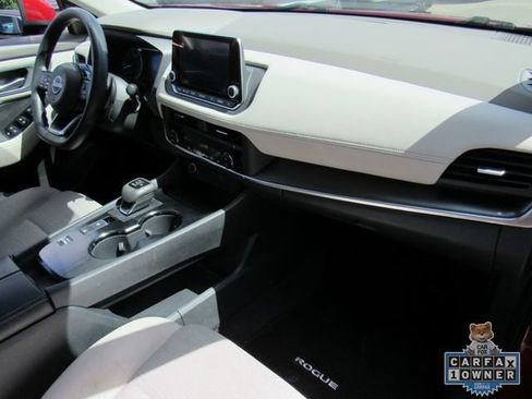 Certified 2023 Nissan Rogue SV FWD image 10