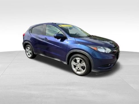 Used 2017 Honda HR-V EX image 9