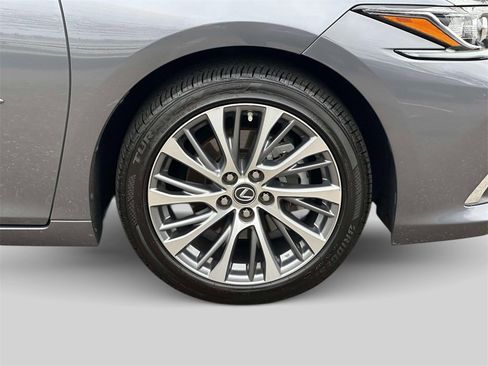 Certified 2021 Lexus ES 350 w/ Premium Package image 10