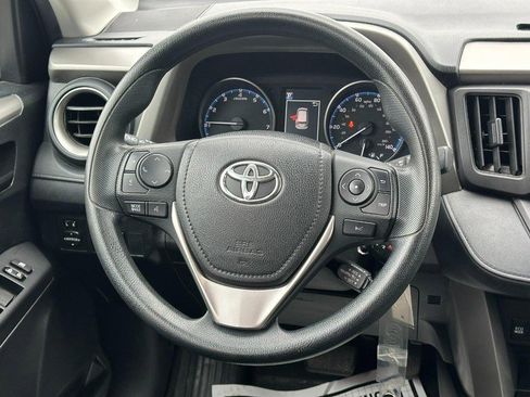 Used 2017 Toyota RAV4 LE image 12