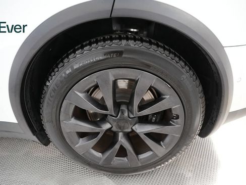 Used 2022 Tesla Model X Plaid AWD/4WD image 9