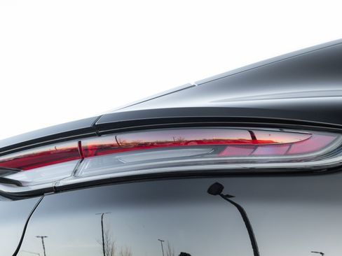 Used 2023 Porsche Panamera 4 image 37