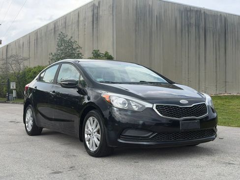 Used 2014 Kia Forte LX w/ Popular Package FWD image 4