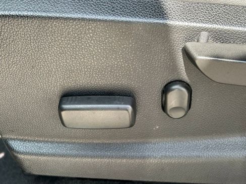 Used 2019 GMC Canyon Denali image 24