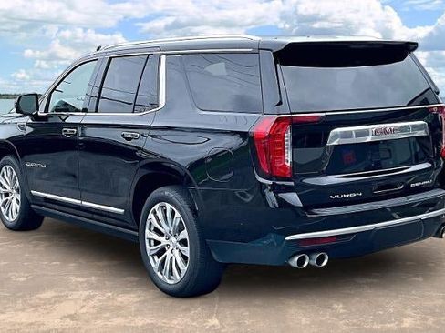 Used 2024 GMC Yukon Denali w/ Denali Reserve Package AWD/4WD image 4