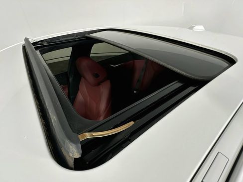 Certified 2023 BMW i4 eDrive40 w/ M Sport Package RWD image 22