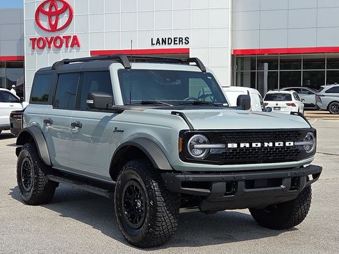 Used 2024 Ford Bronco Wildtrak AWD/4WD image 1