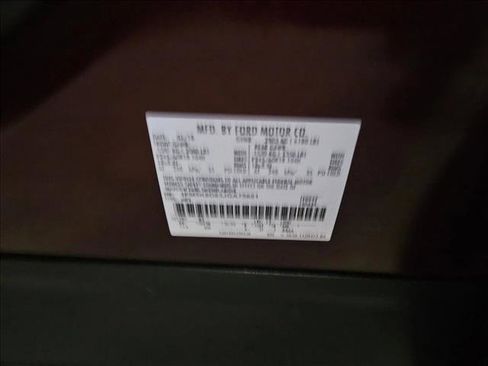 Used 2018 Ford Explorer XLT image 23