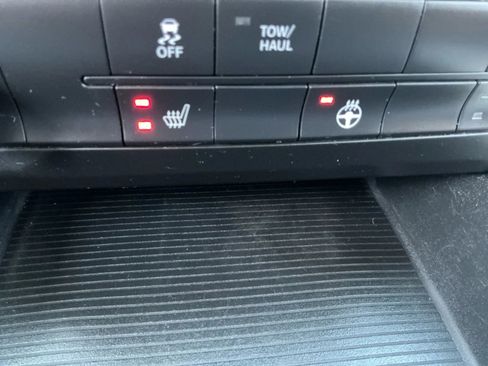 Used 2014 RAM 1500 Big Horn image 29