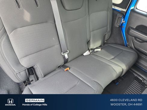 Used 2022 Jeep Wrangler Unlimited Sport image 23