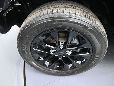 Used 2022 Jeep Gladiator Overland image 14