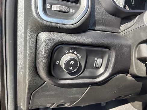 Used 2024 RAM 2500 Big Horn w/ Night Edition image 21