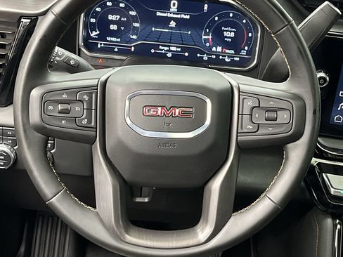 Used 2024 GMC Sierra 2500 AT4 w/ AT4 Premium Plus Package AWD/4WD image 16