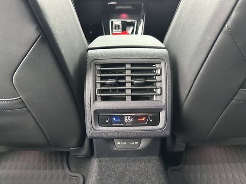 Used 2024 Volkswagen Golf R image 14