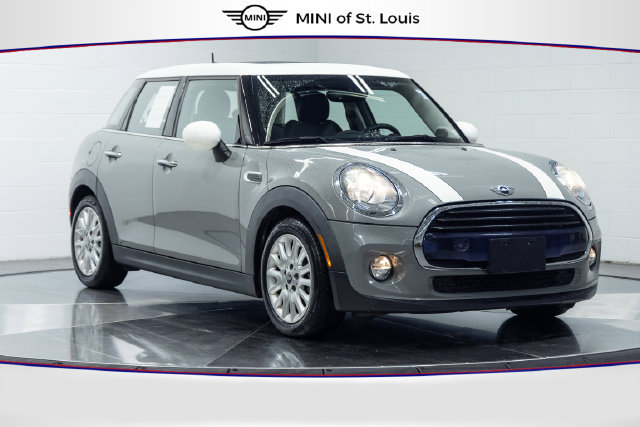 Used 2016 MINI Cooper 4-Door Hardtop FWD image 1