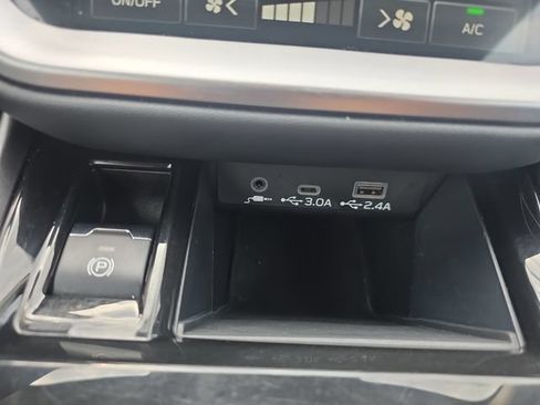 Certified 2025 Subaru Legacy Premium AWD/4WD image 17