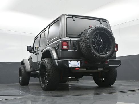 Used 2022 Jeep Wrangler Unlimited Rubicon w/ Cold Weather Group image 58