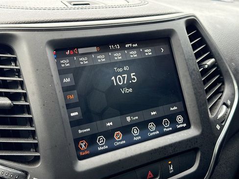 Used 2022 Jeep Cherokee Latitude w/ Sun & Sound Group AWD/4WD image 14