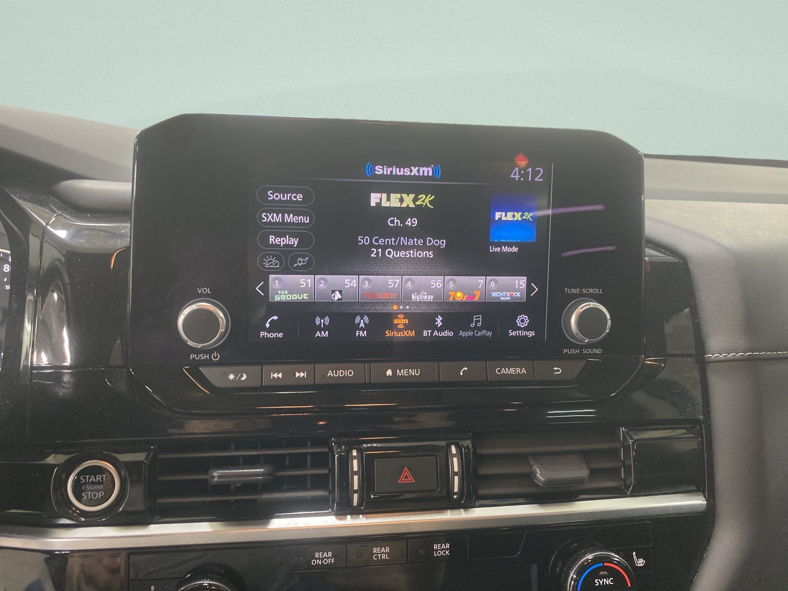 Used 2024 Nissan Pathfinder SV w/ Black Appearance Package AWD/4WD image 25