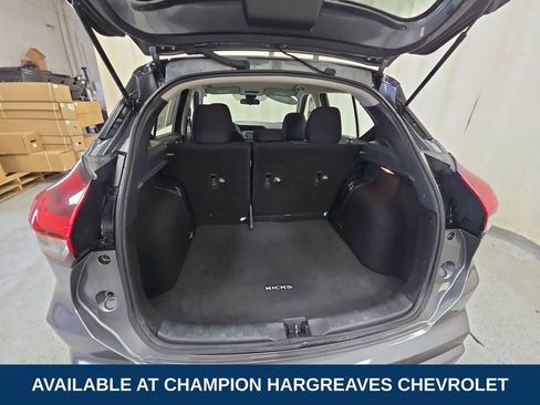 Used 2022 Nissan Kicks S FWD image 34
