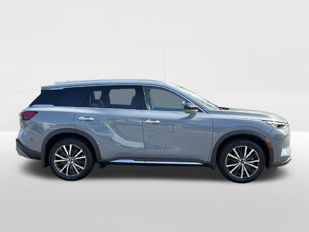 Used 2025 INFINITI QX60 Sensory w/ Vision Package AWD/4WD image 8