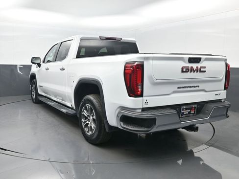 Used 2024 GMC Sierra 1500 SLT image 3