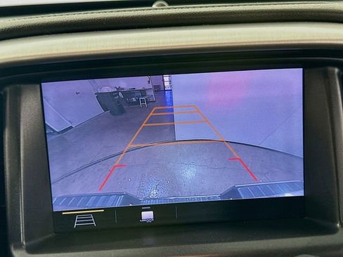 Used 2019 GMC Canyon SLE w/ Elevation Edition image 15