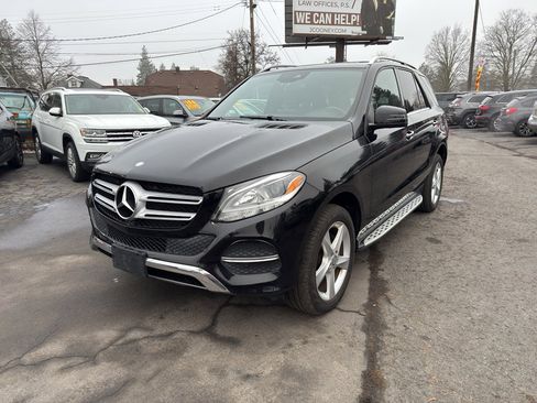 Used 2017 Mercedes-Benz GLE 350 4MATIC image 2
