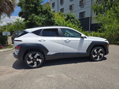 New 2026 Hyundai Kona Limited FWD image 8