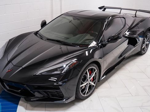 Used 2021 Chevrolet Corvette Stingray Coupe w/ 1LT image 38