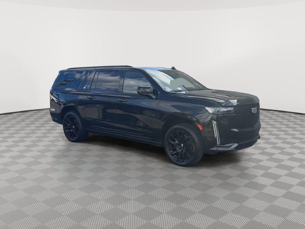 Used 2024 Cadillac Escalade ESV Sport Platinum w/ LPO, ONYX Package AWD/4WD image 6