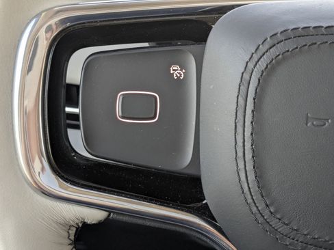 Certified 2025 Lincoln Navigator Reserve image 26