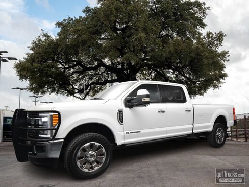 Used 2017 Ford F350 King Ranch w/ King Ranch Ultimate Package AWD/4WD image 1