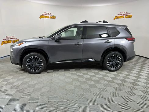 New 2026 Nissan Rogue Platinum w/ Platinum Premium Package image 2