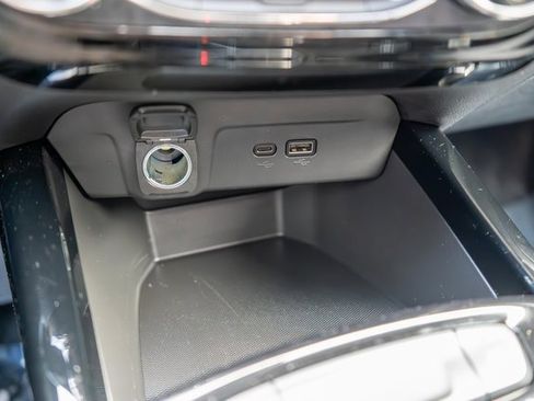 Used 2024 Chevrolet Trax LT w/ Driver Confidence Package image 28