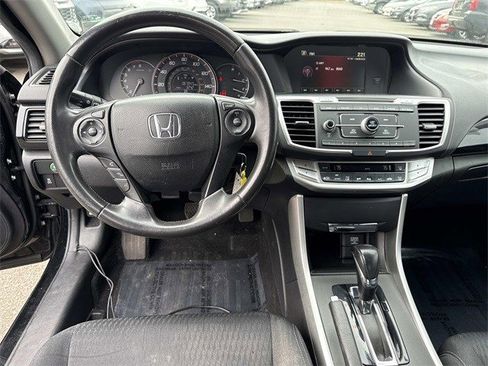 Used 2014 Honda Accord Sport image 17