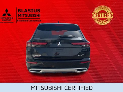 Used 2024 Mitsubishi Outlander 4WD Plug-In Hybrid image 7