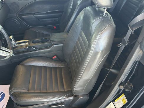 Used 2008 Ford Mustang Premium RWD image 10