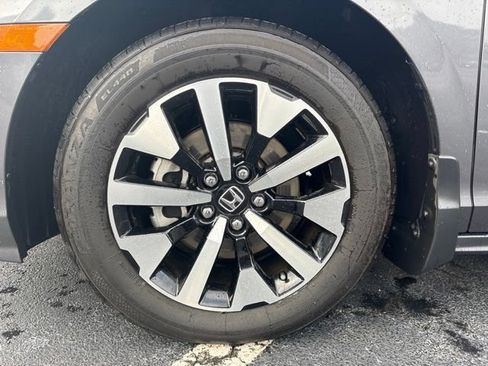 Certified 2025 Honda Odyssey EX-L image 10