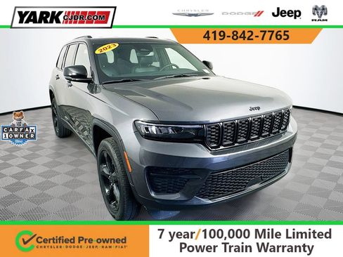 Certified 2023 Jeep Grand Cherokee Altitude AWD/4WD image 1