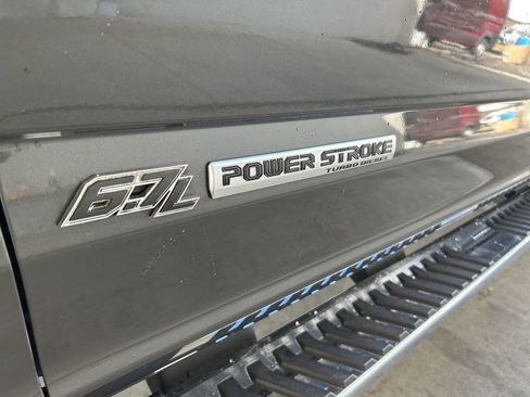 Used 2017 Ford F250 Lariat w/ Lariat Ultimate Package image 15