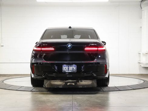Used 2026 BMW 750e xDrive w/ Executive Package AWD/4WD image 5