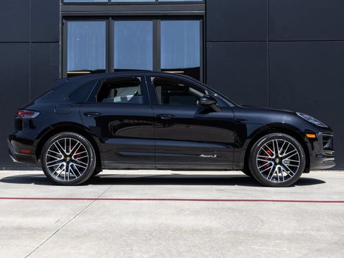 Certified 2024 Porsche Macan S AWD/4WD image 12
