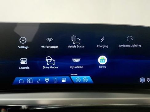 Used 2024 Cadillac Lyriq Sport RWD image 68